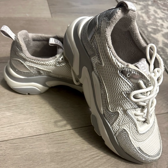 Gianni Bini Shoes - GIANI BERNINI SNEAKERS WITH BLING